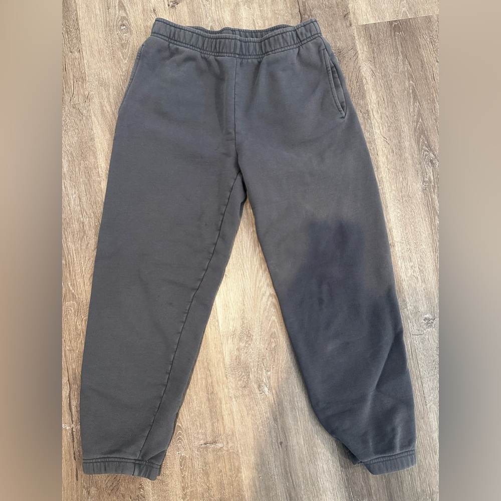 Aritzia TNA Boyfriend Sweats